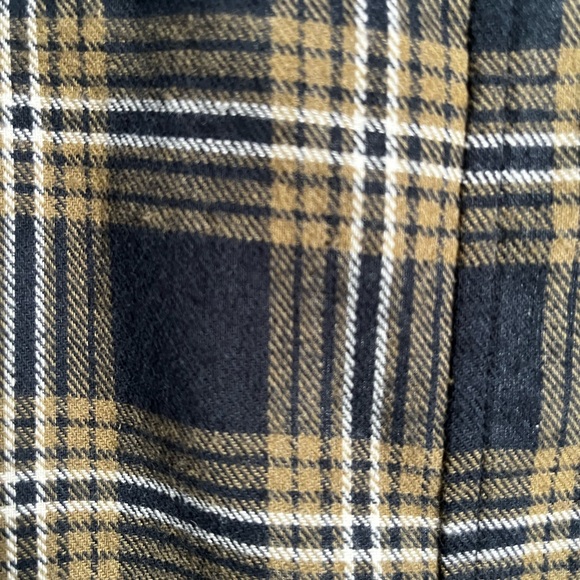 Boys Flannel Shirt. Good condition, long sleeve. - Picture 3 of 4